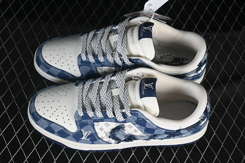 All categories Nk SB Dunk Series Nk SB Dunk Low High-end customized low-top sneakers Nike SB Dunk Low LV co-branded white and blue plaid denim High-end customized low-top casual sneakers YF9511-900